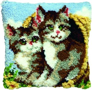 Latch hook cushion kit kittens in basket